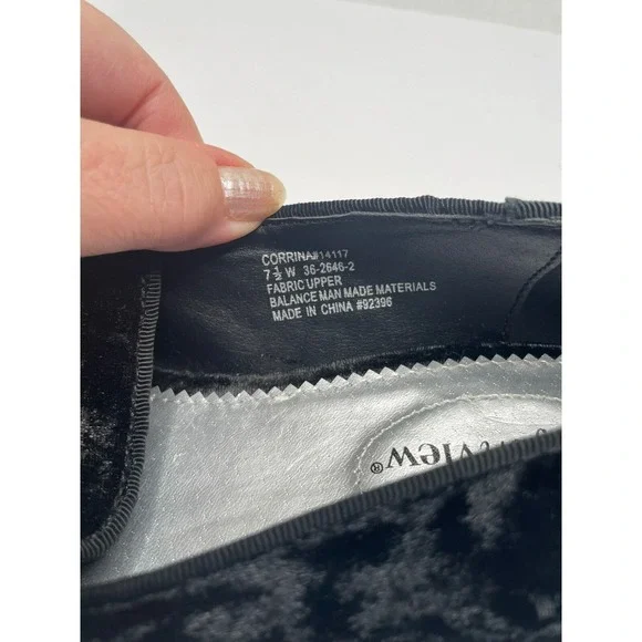 ComfortView 7.5 Black Crushed Velvet & Rhinestone Loafers - Picture 7 of 7